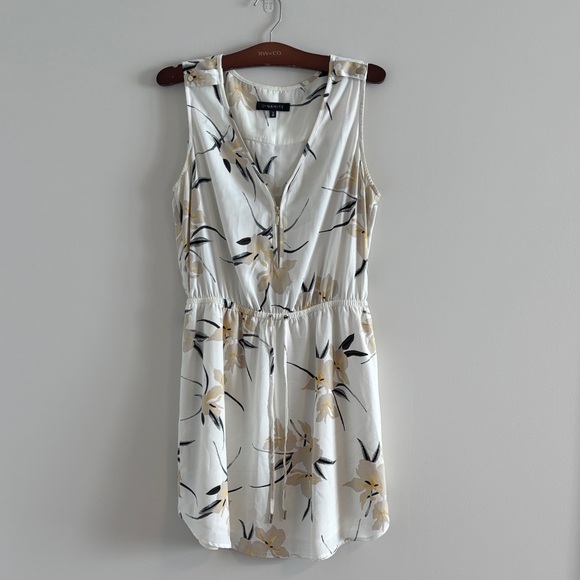 Dynamite Dresses & Skirts - Dynamite White Floral Sleeveless Drawstring Dress